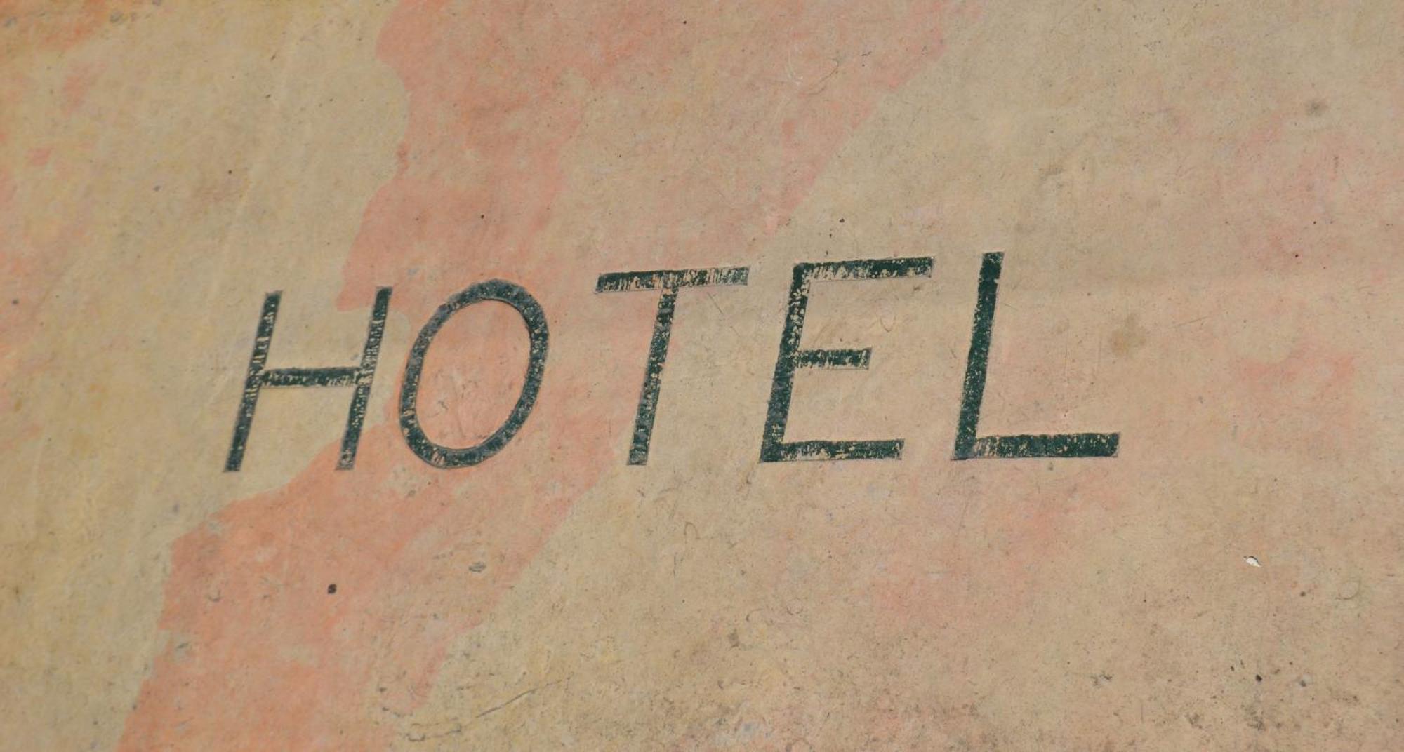 Hotel Du Commerce ポン・サン・テスプリ エクステリア 写真